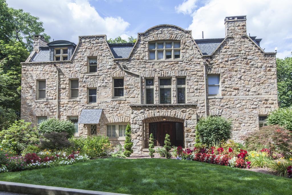 The Mansion At Maple Heights Bed & Breakfast Pittsburgh Bagian luar foto